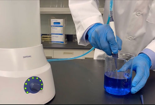 How to easily handle liquid waste with a vacuum aspirator